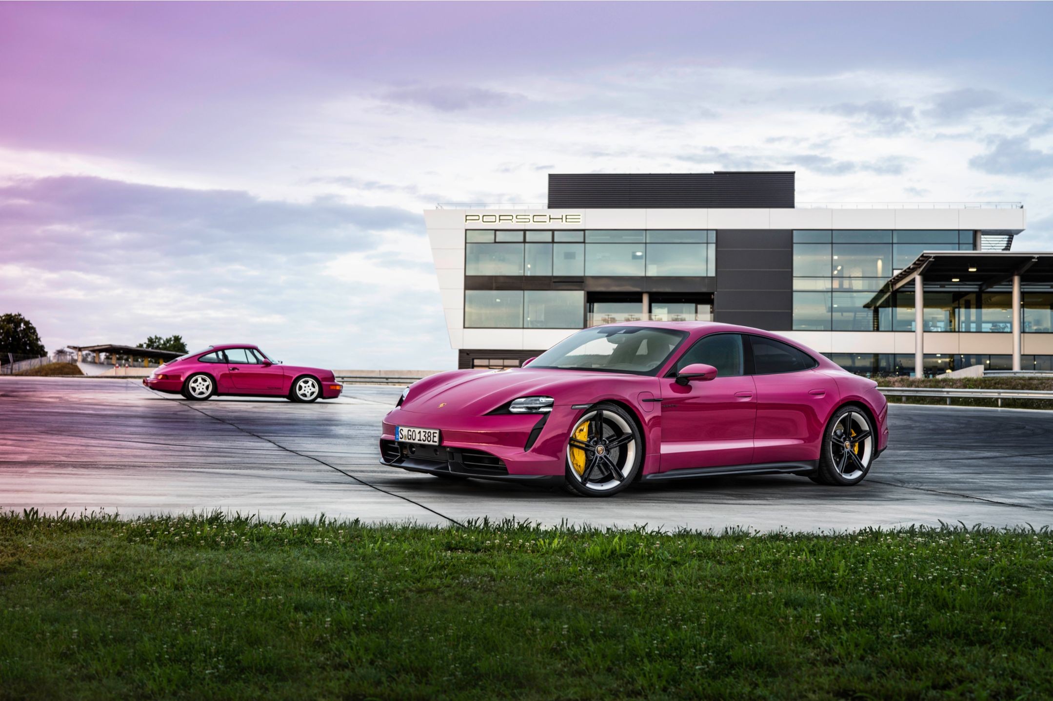 Porsche Taycan 2022: il restyling