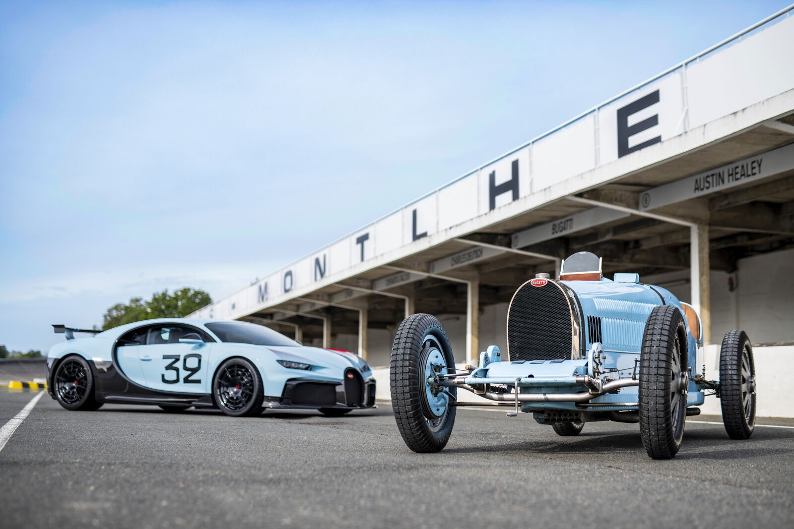 Bugatti Chiron Pur Sport "Sur Mesure": le immagini