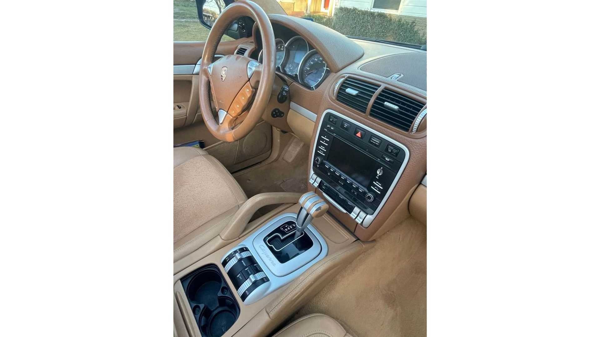 Porsche Cayenne GTS "Cabrio": le immagini ufficiali