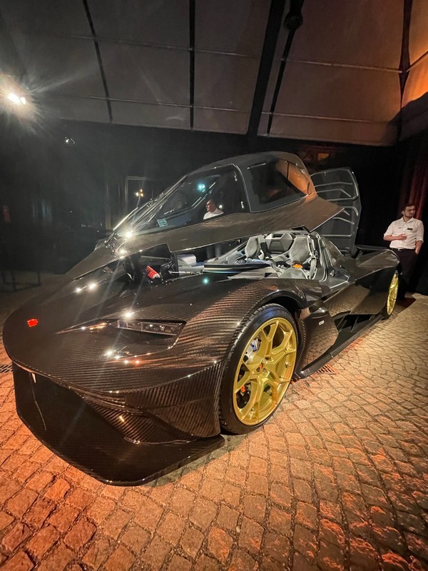 KTM X-BOW GT XR: la prova in pista
