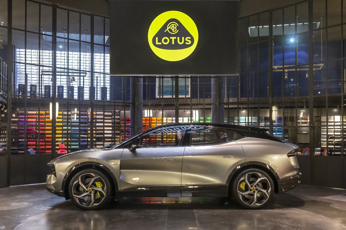 Lotus Eletre