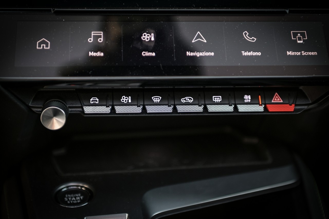 Peugeot 308 1.2 PureTech: prova su strada
