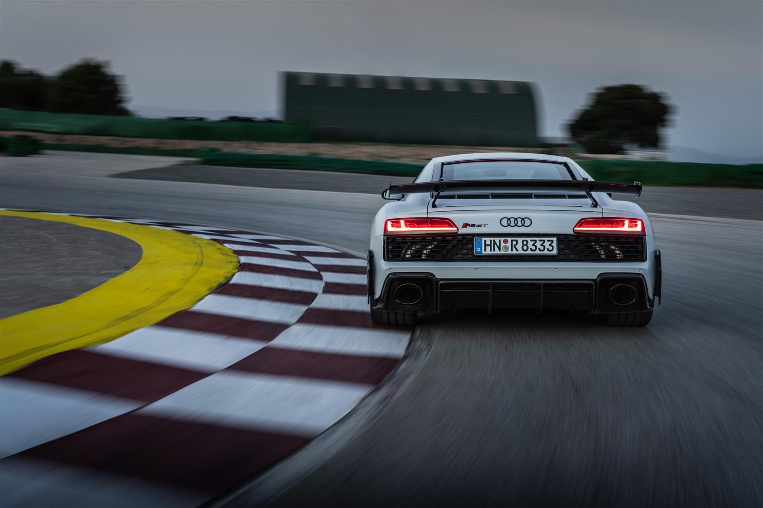 Audi R8 GT RWD: le immagini ufficiali